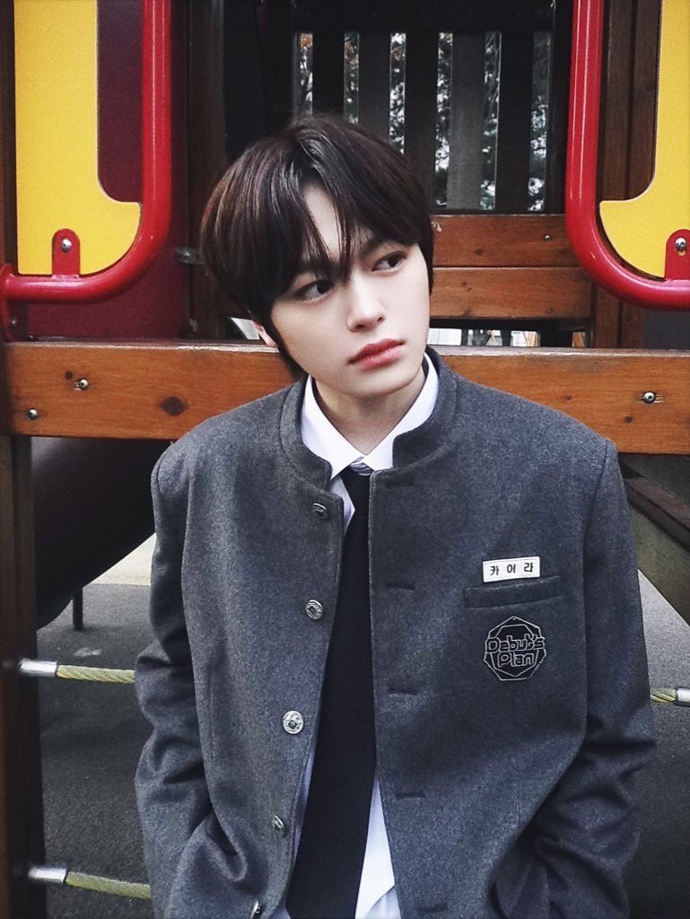loafssooya's tweet photo. ✨GIVEAWAY FOR ZEROSE &amp; ONEDOOR✨
collab with: @jiwoonieluv 

‼️7 WINNER‼️

syarat: 
- RT &amp; Like
- VOTE SUZUKI KAIRA DI WEBSITE https://t.co/LxUhVmZ0Eg (TUTORIAL DI REP)
- drop voting proof di rep (bisa ikut setiap hari) 

close: Untill 3rd voting ends (2025.04.24 JAM 10 KST) https://t.co/dovrztxXjy