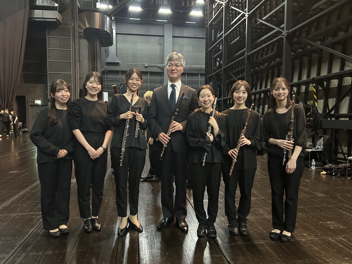 hiroaki_kanda's tweet photo. #桐朋オーケストラアカデミー 終演👏️客席からBravoたくさん頂戴しました👏️ #高関健 マエストロの丁寧丁重な指導は、今まで見落としていた作品の毛細血管一本一本確認でき、勉強になりました。新入生も加わりますます勢いのあるオケアカ、今年度もよろしくお願いします。
#桐朋学園 #富山 https://t.co/aYuabmfryG