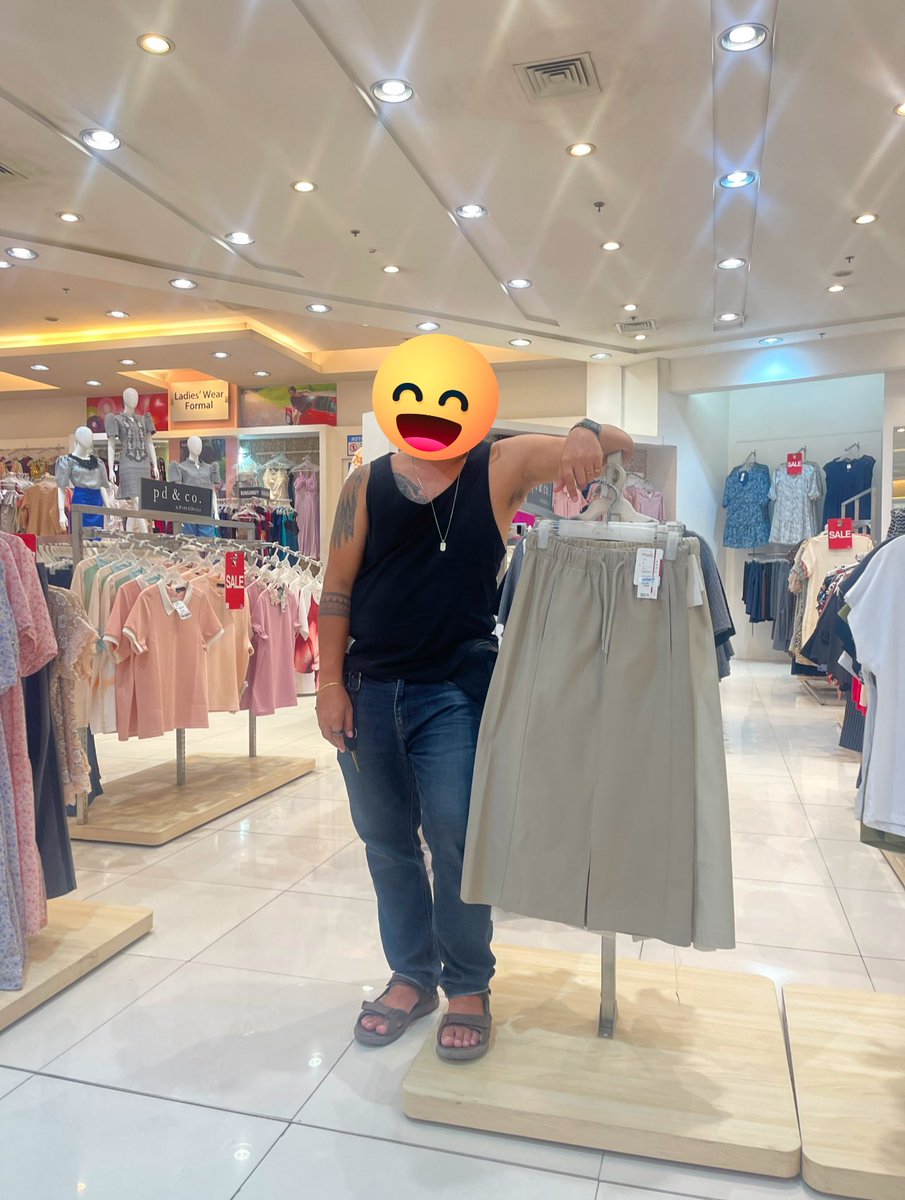 redlouhs's tweet photo. Palit namo!
#kccdepartmentstore
#Gensan https://t.co/7Ac8ZlJ9Po