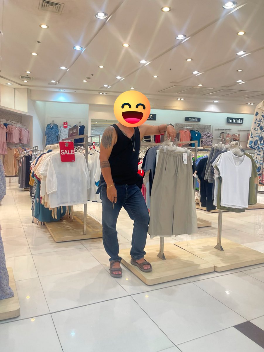 redlouhs's tweet photo. Palit namo!
#kccdepartmentstore
#Gensan https://t.co/7Ac8ZlJ9Po