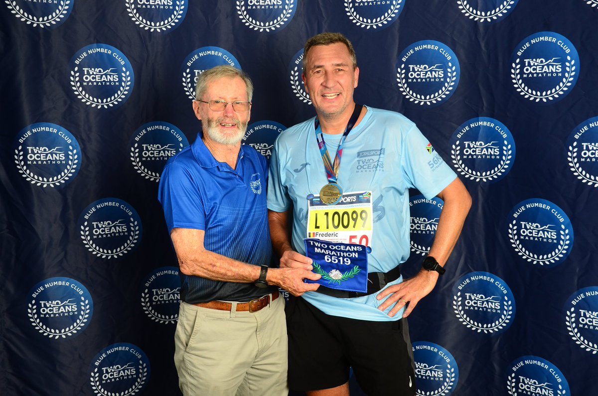 LeemansFrederic's tweet photo. @runningmann100 Congrats Stuart!! I proudly got mine 🥳 who is actually the gentleman with me on the picture ? https://t.co/pY88qmGrmL