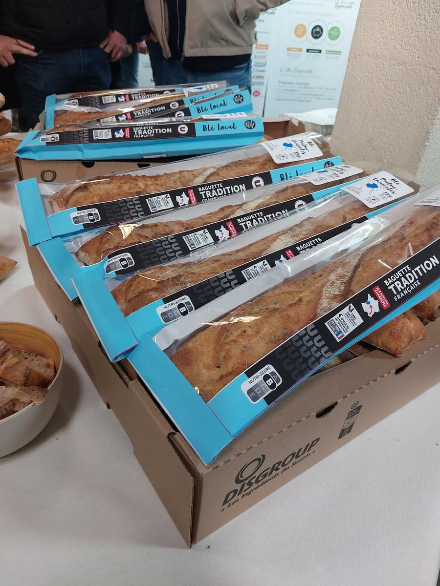 Une baguette locale qui protège l’eau potable ! 💧🥖
Coopérative U a officiellement lancé sa filière Baguette avec des blés issus de filières céréales locales et durables respectant la charte « Qualité de l’eau » portée par l’EPTB Charente et Eau17
🤝 <a href="/OcealiaGroupe/">Océalia</a>