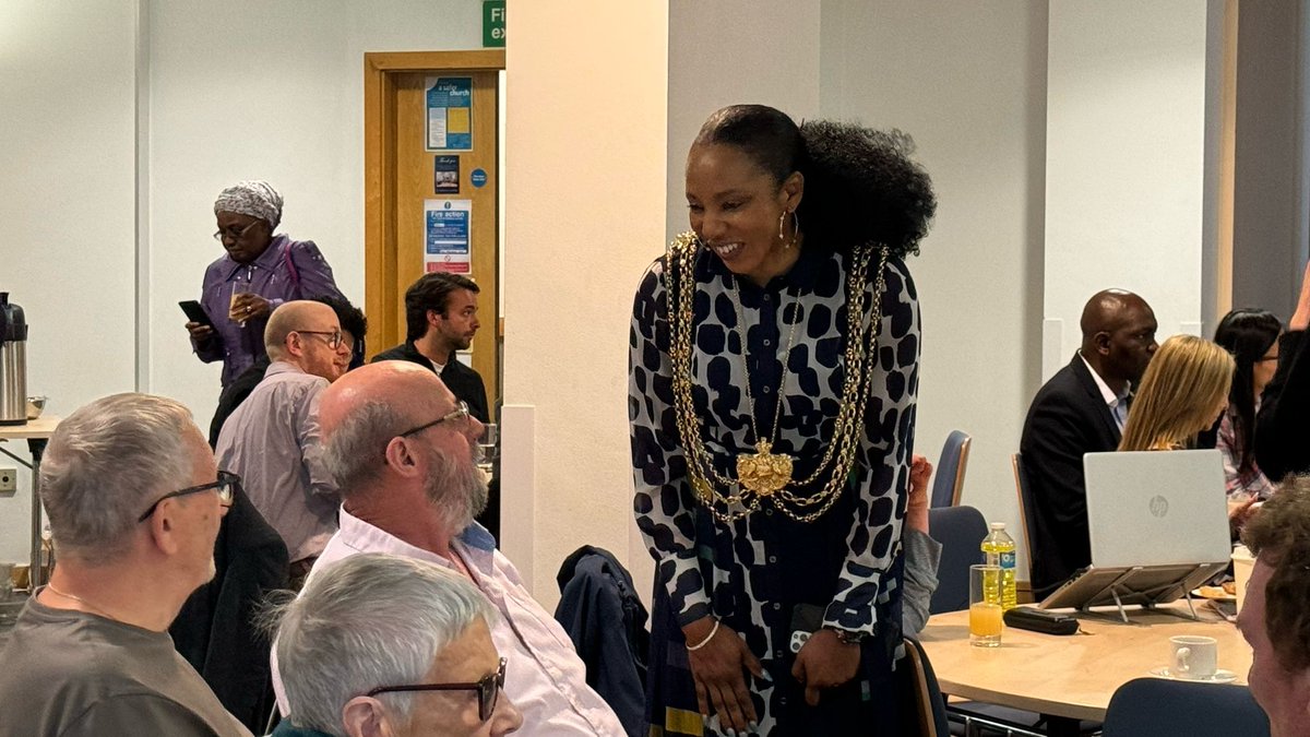 LCCT (@lcctleeds) on Twitter photo ✝️ Leeds Lent Prayer Diary Entry: Saturday 19th April: Leeds Food Aid Network
<a href="/davepatersonupa/">Dave Paterson (upa)</a> ✝️ Leeds Lent Prayer Diary Entry: Saturday 19th April: Leeds Food Aid Network
<a href="/davepatersonupa/">Dave Paterson (upa)</a>