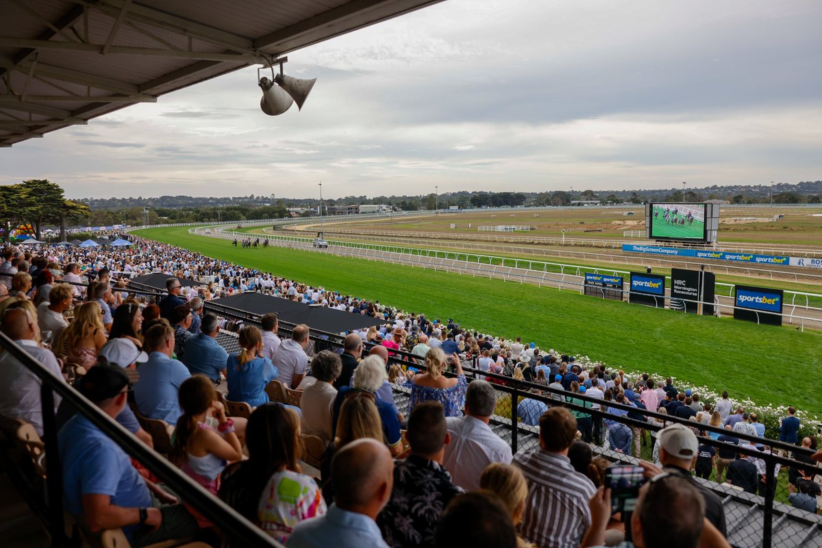 MelbRacingClub's tweet photo. An amazing day with more than 12,000 on course for a fantastic Sportsbet Mornington Cup 🏆

Easterland, chocolate and free rides kept the kids happy with great, competitive racing on track — a wonderful day on the Peninsula.

We know there were some challenges with traffic congestion, so we'll be offering all Members who attended a free drink next time they’re at the MRC.

A happy Easter to all — get home safe! 🖤