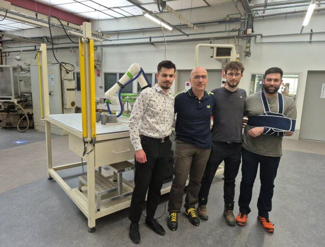 Aurélien Gohier (@aurelien_gohier) on Twitter photo 🤖 Bravo à ces trois jeunes, qui remportent haut la main le concours de robotique organisé par <a href="/FANUCFrance/">FANUC France</a>. Cette victoire les envoient directement vers les <a href="/WorldSkillsFR/">WorldSkills France</a> !
À lire ici 👉 bienpublic.com/science-et-tec…
<a href="/industry4good/">Industry4Good®</a> <a href="/SIDOevent/">SIDO Lyon - IoT, AI, ROBOTICS & XR EVENT</a> <a href="/oliv21/">Olivier Schimpf</a> <a href="/RoboticsValley/">Robotics Valley</a> <a href="/LaFrenchFab/">La French Fab</a> 🤖 Bravo à ces trois jeunes, qui remportent haut la main le concours de robotique organisé par <a href="/FANUCFrance/">FANUC France</a>. Cette victoire les envoient directement vers les <a href="/WorldSkillsFR/">WorldSkills France</a> !
À lire ici 👉 bienpublic.com/science-et-tec…
<a href="/industry4good/">Industry4Good®</a> <a href="/SIDOevent/">SIDO Lyon - IoT, AI, ROBOTICS & XR EVENT</a> <a href="/oliv21/">Olivier Schimpf</a> <a href="/RoboticsValley/">Robotics Valley</a> <a href="/LaFrenchFab/">La French Fab</a>