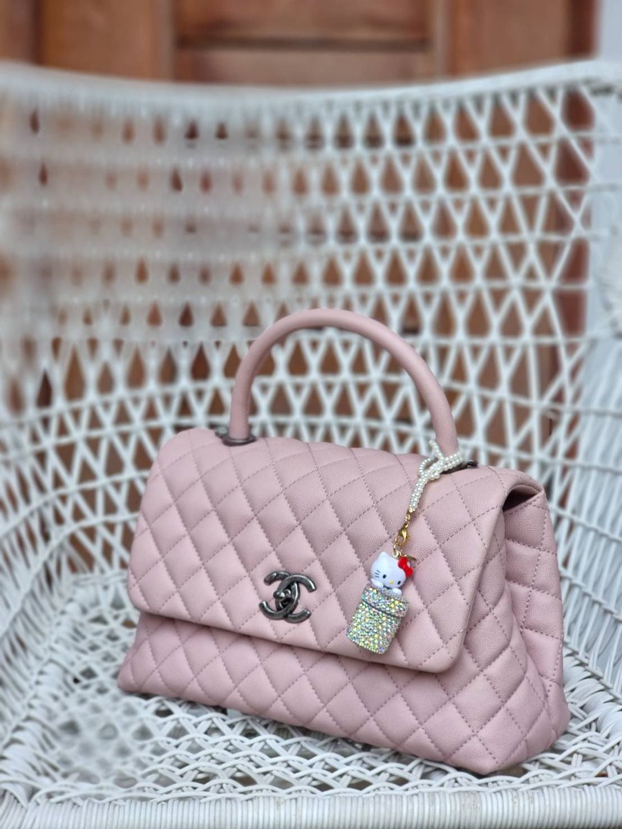 Lincollection tweet picture