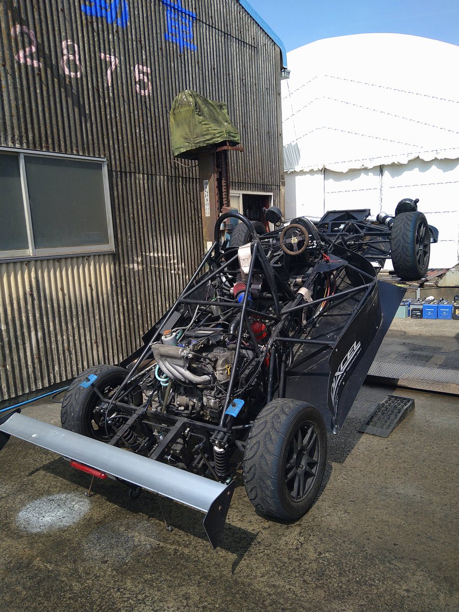 お天気がいいので朝から
FJ660初めての洗車

富士スピードウェイに向けてGOO！！