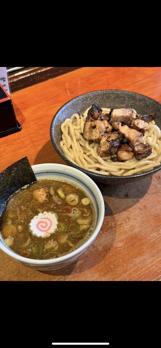 ___enami's tweet photo. こんばんわ！！
暑いので栄養補給！カロリー補給！
ニンニク🧄補給！
早めの夏バテ対策をぜひ🙏

夜もよろしくお願いします！ https://t.co/jFtdKpFxsW