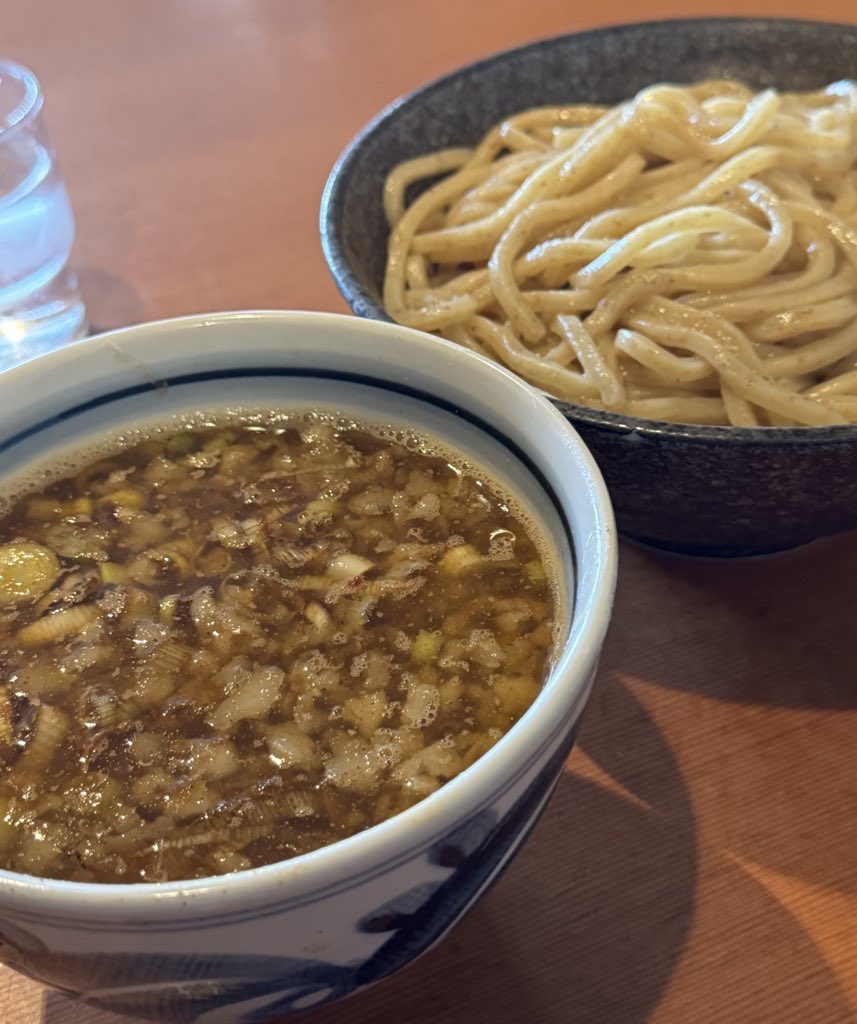 ___enami's tweet photo. こんばんわ！！
暑いので栄養補給！カロリー補給！
ニンニク🧄補給！
早めの夏バテ対策をぜひ🙏

夜もよろしくお願いします！ https://t.co/jFtdKpFxsW
