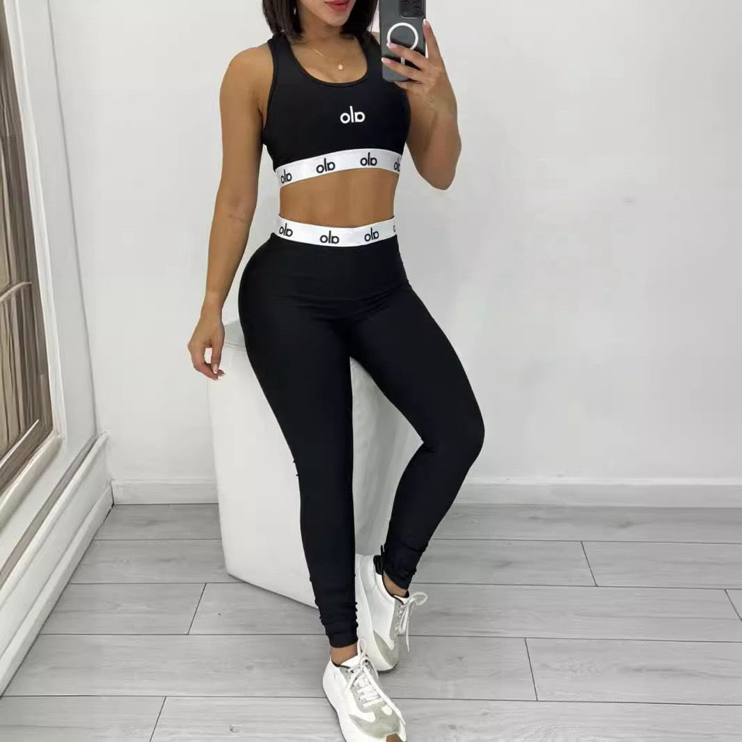 CWears365's tweet photo. Alo Tank Top 2pieces 

Price : 29,000

Size : S M L XL

Topnotch Quality

#ENUGU #benin #africa Davido Asake NYSC Burna ##kano #jos 
#Wizkid  Naira  #cameroon Davido Wizkid Akpi Laho Shettima Nyesom wike
 Olamide Timeless https://t.co/wB7wEXKn9w