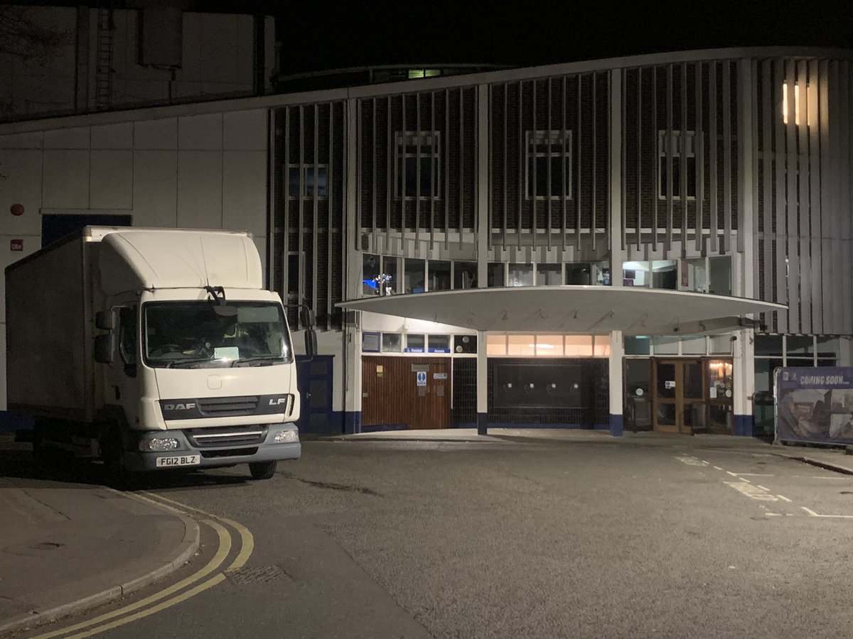 ukstagehire's tweet image. Halfway through a UK theatre tour and today, we’ve landed in Guildford… #eventvehicles #theatretour #eventprofs #showman #stageshow