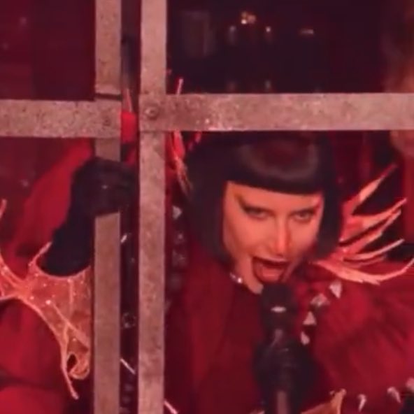 bloomthisway's tweet image. who else jumped #GAGACHELLA