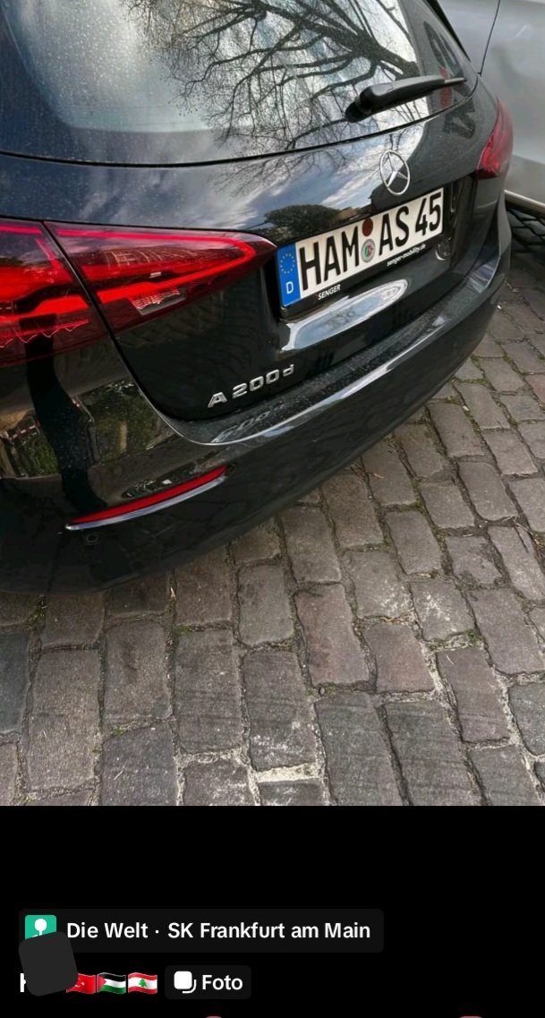Dani_Pannek80's tweet photo. Da ist jemand wahnsinnig stolz auf sein #Hamas Terroristen Kennzeichen 🤬🤮
Meiner Meinung nach sollte diese Kombination verboten sein.😒
#destroyHamas https://t.co/1WkM14Qu8Z