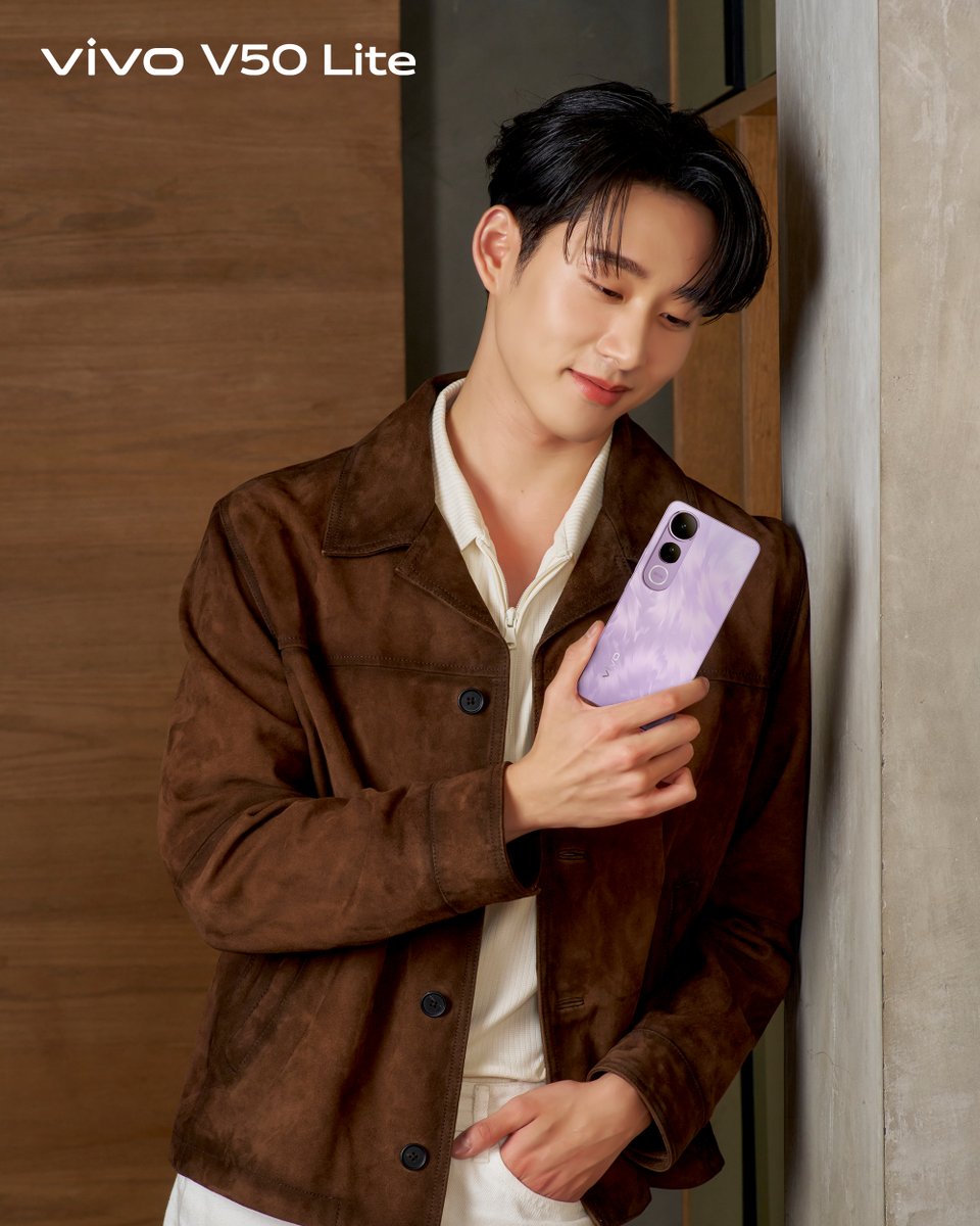 ใหม่! vivo V50 Lite ท้าให้สัมผัสความพรีเมียม จากดีไซน์ที่ใส่ใจทุกการออกแบบ

💛 <a href="/Williamjkp1/">วิลเลี่ยม จักกะปรั๊ดดดดด</a> ท้าให้ลอง กับสีทองไทเทเนียม Titanium Gold สะท้อนความอบอุ่นยามเย็น เปล่งประกายดุจอัญมณี
💜 <a href="/EstRvp/">est_rvp</a>  ท้าให้หลงใหล กับสีม่วง Fantasy Purple แรงบันดาลใจจากท้องฟ้ายามพลบค่ำ งดงามอย่างนุ่มนวล