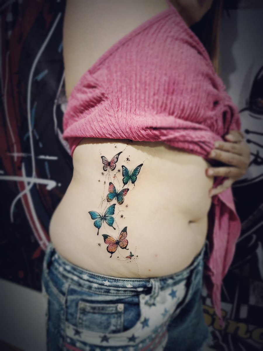 ้เก็บตกงานสงกรานต์ 
Sexy butterfly  tattoo

ลิงค์เพจร้าน
facebook.com/profile.php?id…

มินิมอล เริ่มต้นราคาหลัก 💯 บาท

บริการ รับ-ส่ง/รับงานนอกสถานที่/รับงานสัก24ชั่วโมง 
IG: lapin_tattoo_2018
TikTok: lapin_tattoo_2018
Line: 0851109843