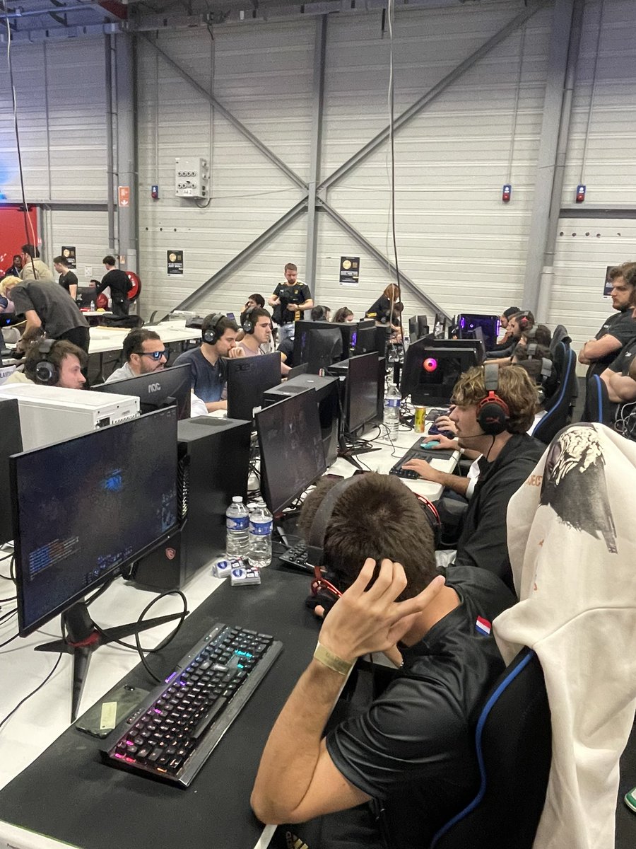 OmerixEsport's tweet image. Début des hostilités contre Kawaii Kuffars Baddies !

#OXWIN