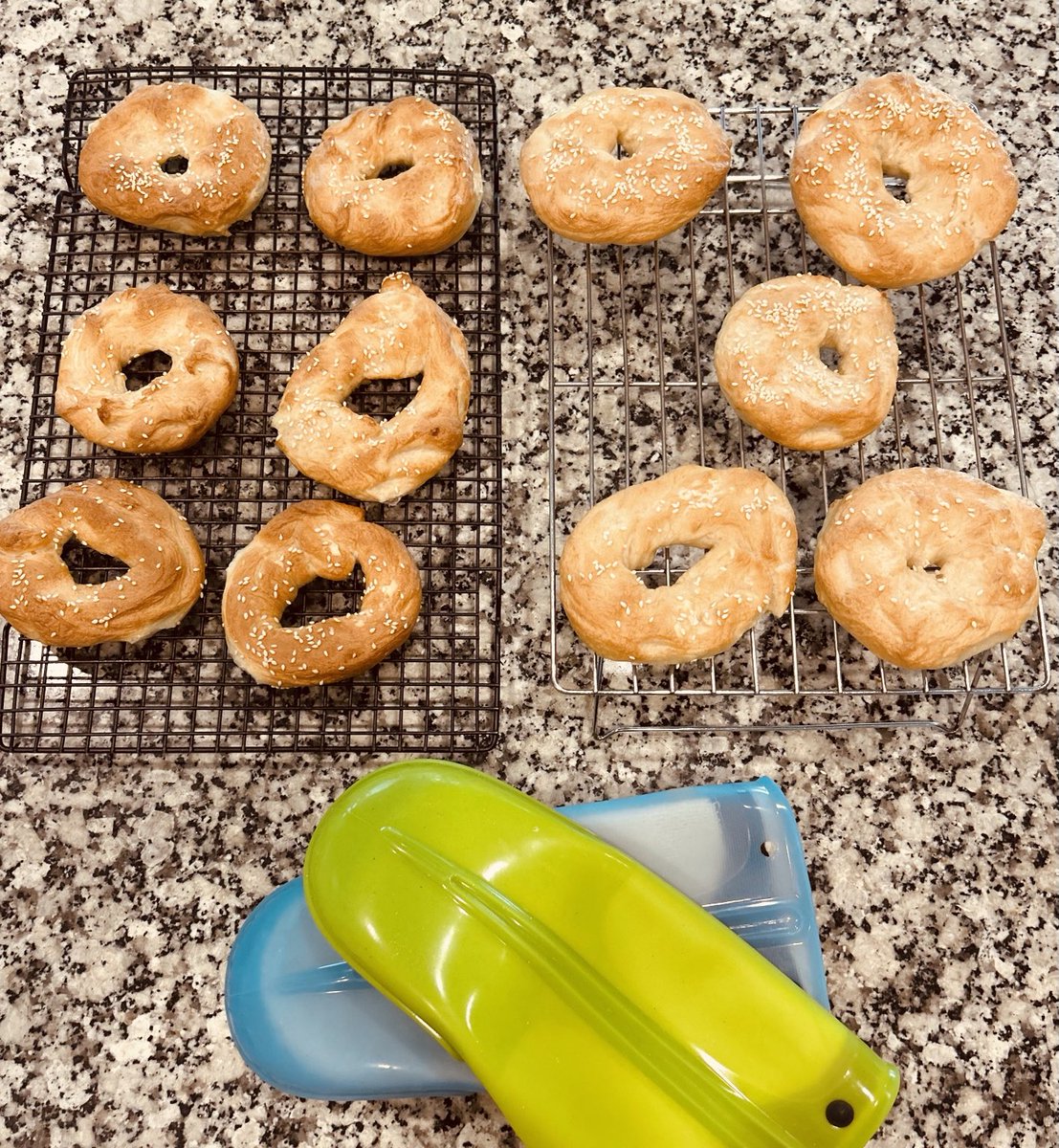 Quand il faut absolument des vrais bagels. #Montréal   // Real bagels require some work - but worth it!!