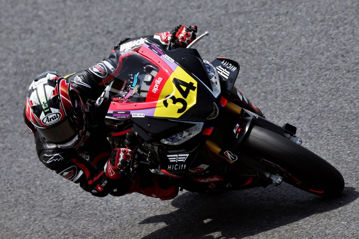 okazaki747's tweet photo. 全日本ロード選手権 もてぎ 2&4 レース 予選
HICity Racing aprilia
岡谷雄太選手
#JRR #岡谷雄太 #YutaOkaya https://t.co/qdN3uq7S31