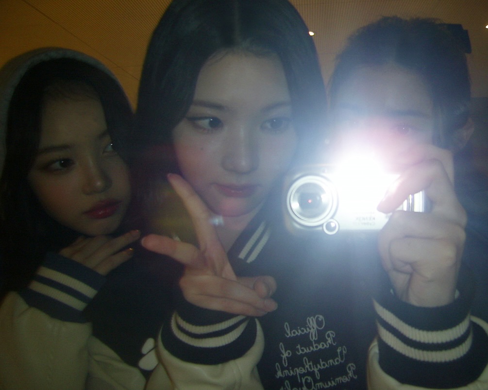 hearts2heartsp's tweet photo. [Hearts2Hearts instagram update ~ jiwoo yuha stella a-na &amp; ian]

"🌠📹 #ChasingBackToTheChase"

#Hearts2Hearts #하츠투하츠 #H2H #TheChase #Hearts2Hearts_TheChase
@Hearts2Hearts https://t.co/5uLGYnphf1