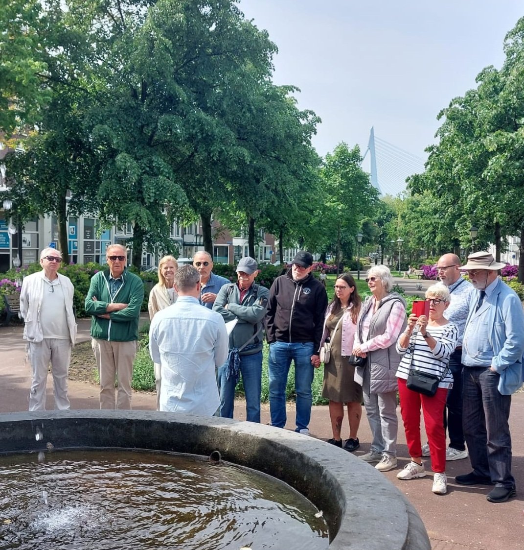 Gaat u mee met de battletour Rotterdam mei 1940 tour op het Noordereiland?

Zaterdag 17 mei start 10:00
Zondag 18 mei 11:00
Donderdag 29 mei (hemelvaart) 10:00
Zondag 8 juni 11:00

Start: Cafe Koozie, EUR 5,- p.p.
Reserveren: info@strijdomdemaasbruggen.nl