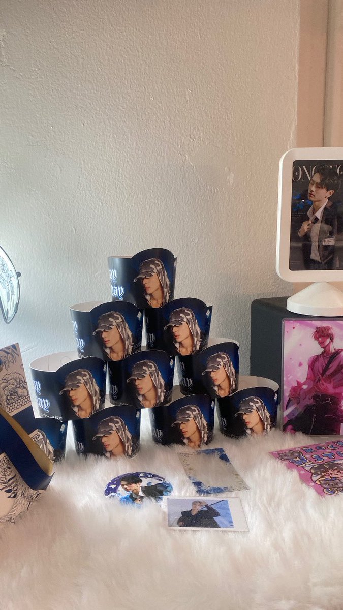 💞

 #TheOceanSkyShadeOf_JAY