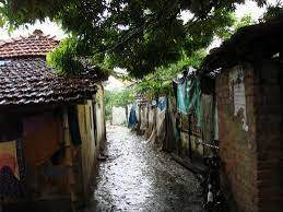 SanjuktaChoudh5's tweet photo. Approximately 3K slum dwellers being evicted on pretext of #GhatalMasterPlan will also be present at BPG to share their woes &amp; to tell govt that they shall not budge without proper &amp; sustainable compensation &amp; or rehabilitation

Most #slumresidents are #MigrantLabourers 

🧵 2 https://t.co/TVOF7pDg7j