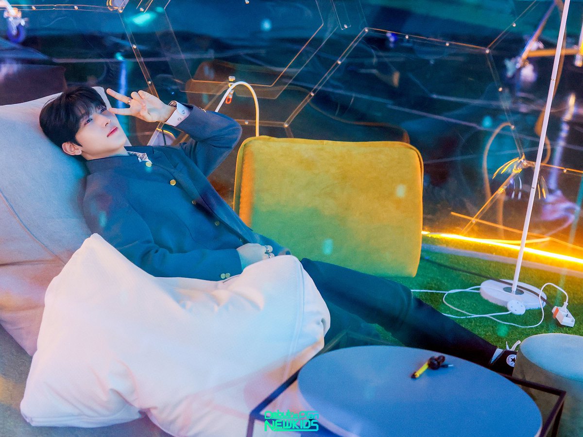 IDID_starship's tweet photo. Debut’s Plan : NewKids 
5th Plan 「Balla」 Behind Photo📷
#박성현 #PARKSEONGHYEON 
#박원빈 #PARKWONBIN 
#박준환 #PARKJUNHWAN 
#백준혁 #BAEKJUNHYUK 

🌱 [EP.7] 2025. 04. 21 (MON) 9:30PM (KST) Release
🌱 https://t.co/QF85jna3So
🗳 https://t.co/P2eZmONfLo

#STARSHIP #Debuts_Plan #NewKids #뉴키즈 #Balla