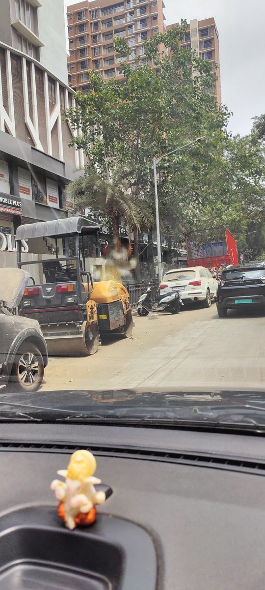 DrManishAchary2's tweet photo. @MTPHereToHelp @CMOMaharashtra Inspite of repeated requests this issue hasn't been looked into...it's a daily nuisance outside Ekta Tripolis Siddharth Nagar road number 8 and 2, Goregaon West https://t.co/qTKRrmjTBl