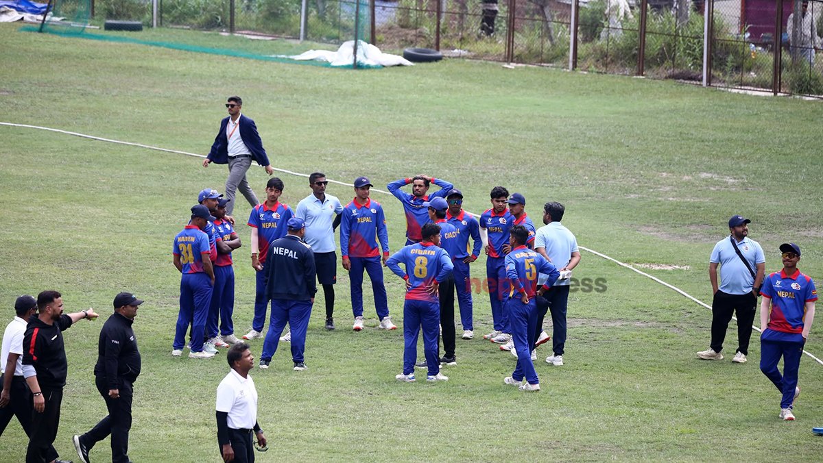 Bad Luck Nepal 😢
वर्षाका कारण नेपाल र अफगानिस्तान बिचको फाईनल खेल हुन नसक्दा यु १९ विश्वकपको लागि अफगानिस्तान  छनोट। नेपाल बाहिरियो ...