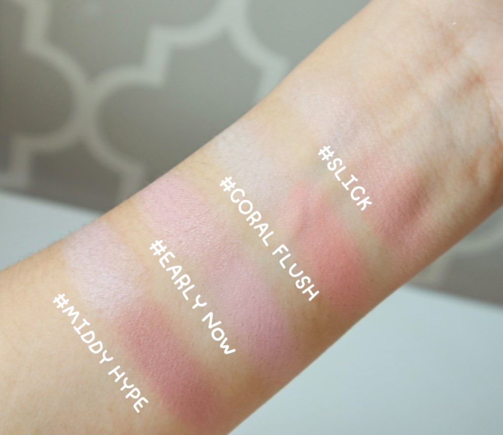 Giffin_08's tweet image. บอกเลยบลัสที่ฮิตที่สุดตอนนี้ก็ต้องน้อง 3CE BLUSHLIGHTER 💕✨เลยค่าา น้องเป็นBlush 2 Texture ในตลับเดียว เนื้อแมท โปร่งแสงและไฮไลท์หน้าพุ่ง คือมากปัดเบลนกับเข้ากับผิวแบบธรรมชาติมาก แล้วแต่ละสีคือน่ารักสุดๆ ผิวสวยฉ่ำๆเลยย คือต้องมีอะ #บลัชแสงสับสลับลุค #BLUSHLIGHTER #3CETH