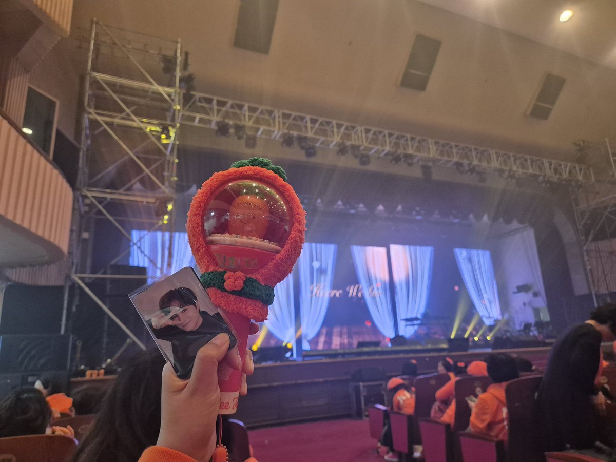 love_starhee_'s tweet photo. 밤공 너무 기대 
포카도 너무 이쁘다🧡

#김희재 #heerewego https://t.co/vTyR4FYOMQ