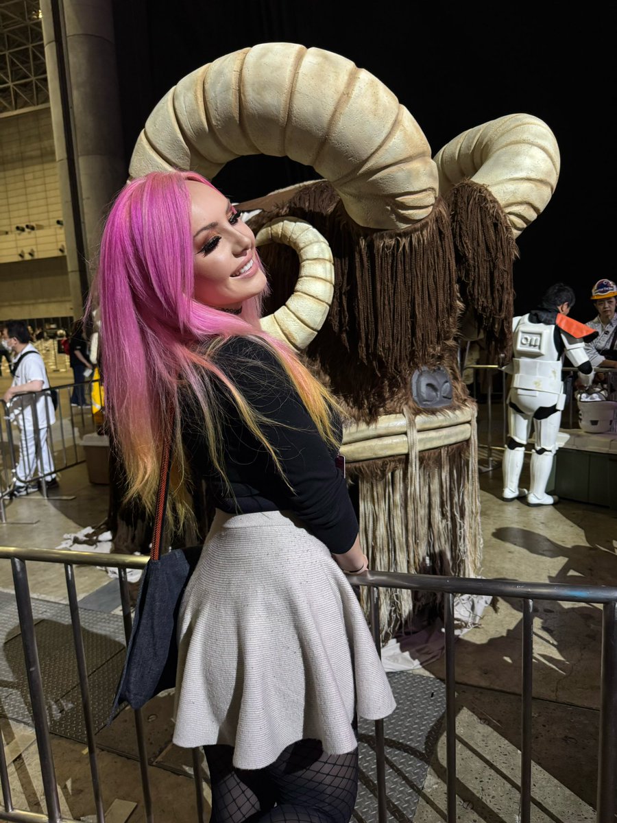 Like a Bantha! 

#StarWarsCelebration #StarWarsCelebrationJapan2025