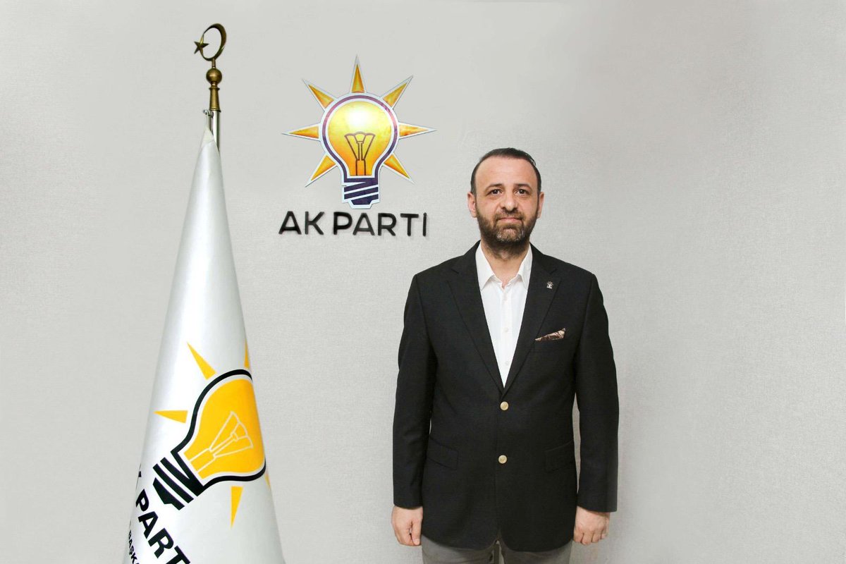 İlçe Başkanlığımızda bugün, nöbetçi ilçe yöneticimiz 
Aydın Dilaver 

Hayırlı nöbetler dileriz. 

İlçe nöbet saatleri : 🕓  10. 00 / 18. 00
✏️ Soru, görüş ve önerileriniz için bizleri arayabilir veya ziyaret edebilirsiniz. 
☎️ 0 (262) 745 66 81