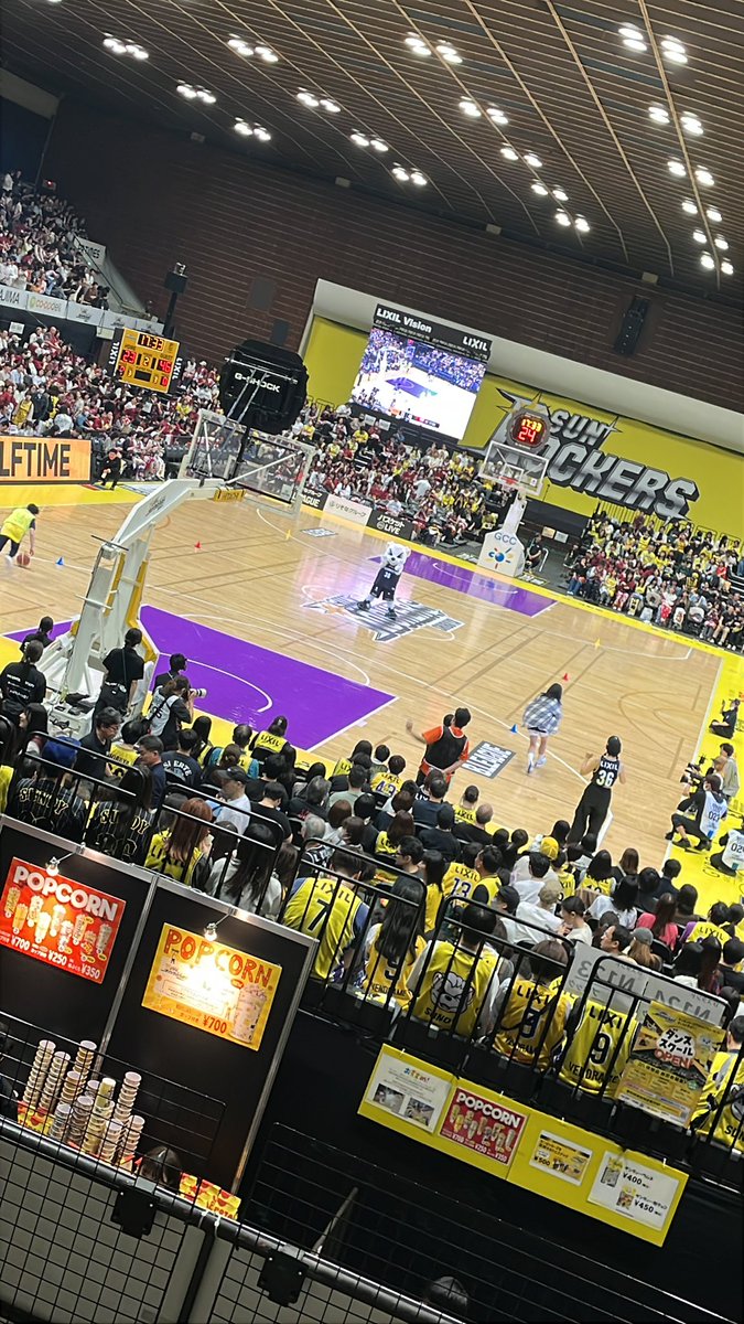 a_yellowtopaz's tweet photo. 何気お初の渋谷ホーム戦🏀 https://t.co/5UcxK7dE0v
