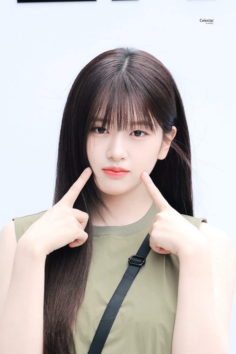 Celestial_YUJIN's tweet photo. 𝟐𝟓𝟎𝟒𝟏𝟗
HD(3)
#아이브 #IVE #안유진 #YUJIN #유진 https://t.co/xOx9APoYMw
