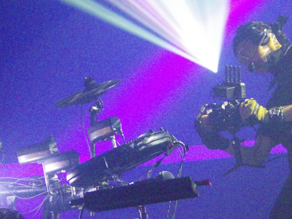 kotaroHirotsu's tweet photo. @Takashi_Mori_ @NUIproject1 @sascacci サイバー感溢れるライブコンサート、すごくカッコ良かったです。（受付スタッフの友人） https://t.co/WR2BX5V1RX