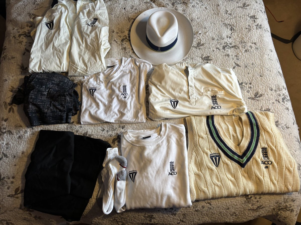 JohnBax35504732's tweet image. I’m starting my 58th consecutive season today.What the well dressed umpire wears for a cold day. Jacket, hat, thermal underwear, cotton T shirt, trousers, socks, sweat shirt and cable knit sweater. Hand warmers are also at the ready.
#cricketumpire #coldday #firstgameoftheseason