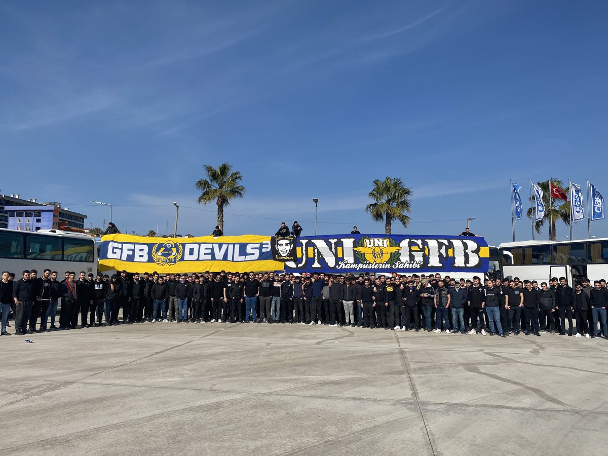 Okul Açık Tribününde yıllardır omuz omuza mücadele verdiğimiz, dostlarımız Devils Of GFB’nin 21. yılını kutlarız.

SONSUZA DEK OMUZ OMUZA!
#UNIGFB &amp; #DevilsOfGFB