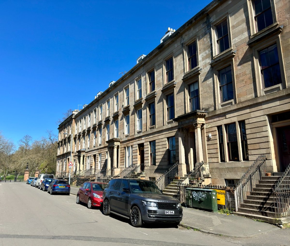robbresidential's tweet photo. To Let - Kelvingrove Street, Glasgow 

This main door traditional tenement flat located in Kelvingrove is in walk-in condition.

| 🛏️ 4 Bedrooms | 🛁 1 Bathrooms |

💷 £2,800 pcm

For further information,
📞: 0141 255 3881 
🔗: https://t.co/LV5l2867WA https://t.co/VSMaQJPrxQ
