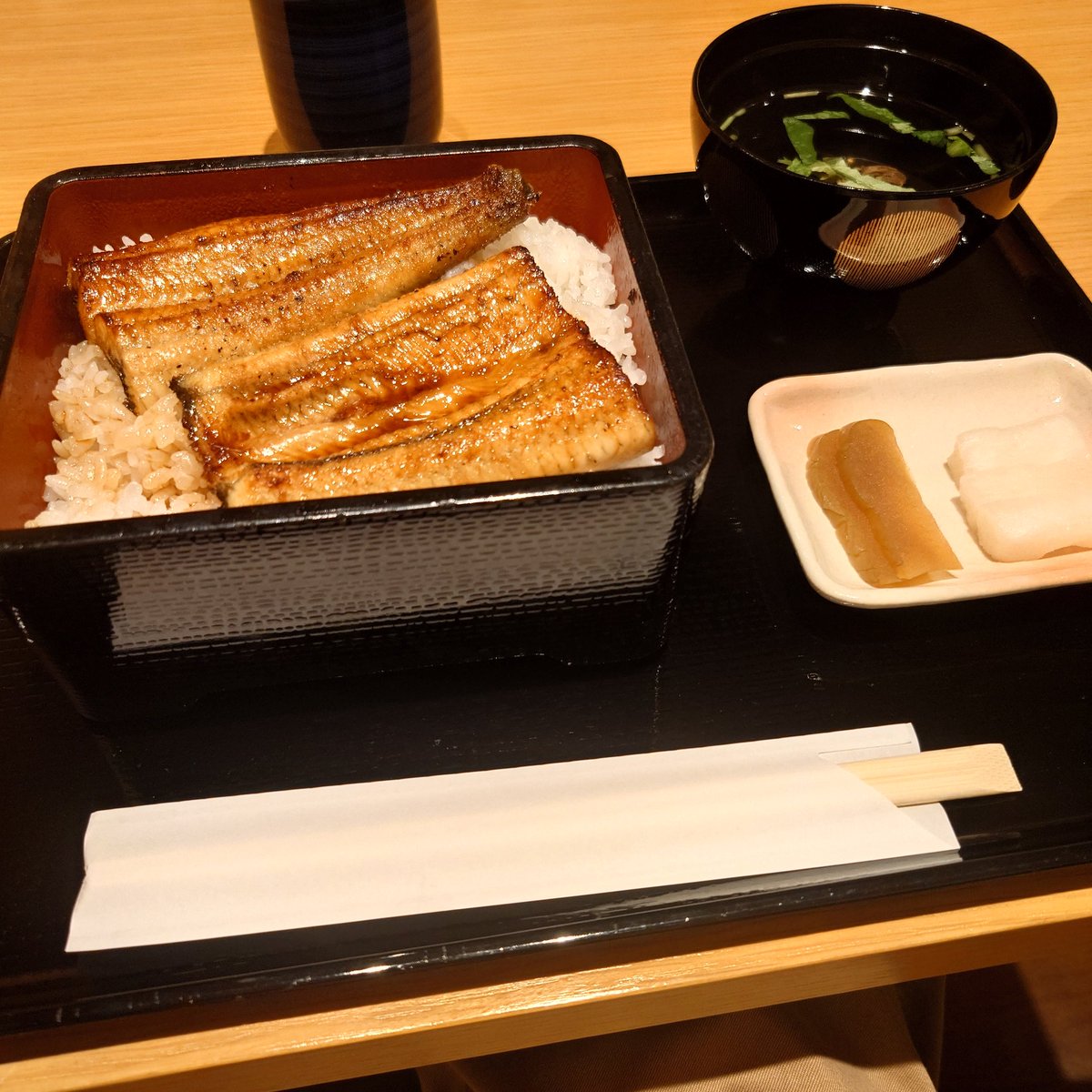 ヤマハボルトミーティング！
２０２台の２３０人❗
お疲れ様でした😀
浜名湖ＳＡでは、うなぎ！
美味しかった🤤
明日はさわやかのハンバーグを
食べに行くつもりです😀