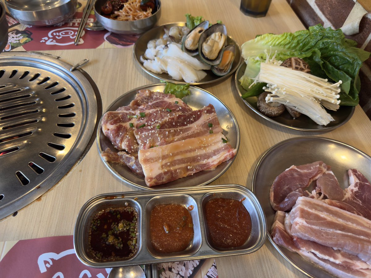 ร้านโปรดเวลามาบางแสน  #คู่แลกไม่แลก #หาเดี่ยวนวดช่วยคู่ #อมตะ #บางแสน #สลับคู่นัวเนียเล้าโลม #chubbygirl