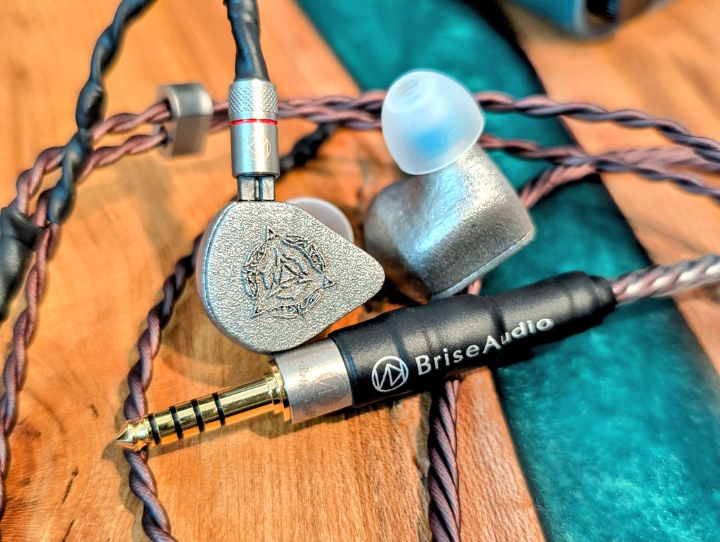 MNG  Epic Audio intoxication 入手が結構大変でしたが遂に