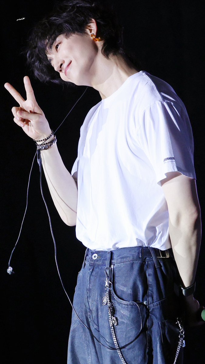 Oh_GotJB's tweet photo. [HQ] 20250419 JAY B CONCERT TAPE：RELOAD in HONG KONG (Sound Check) #갓세븐 #임재범 #제이비 #GOT7 #Jayb #JB https://t.co/Fmd2I2usqn