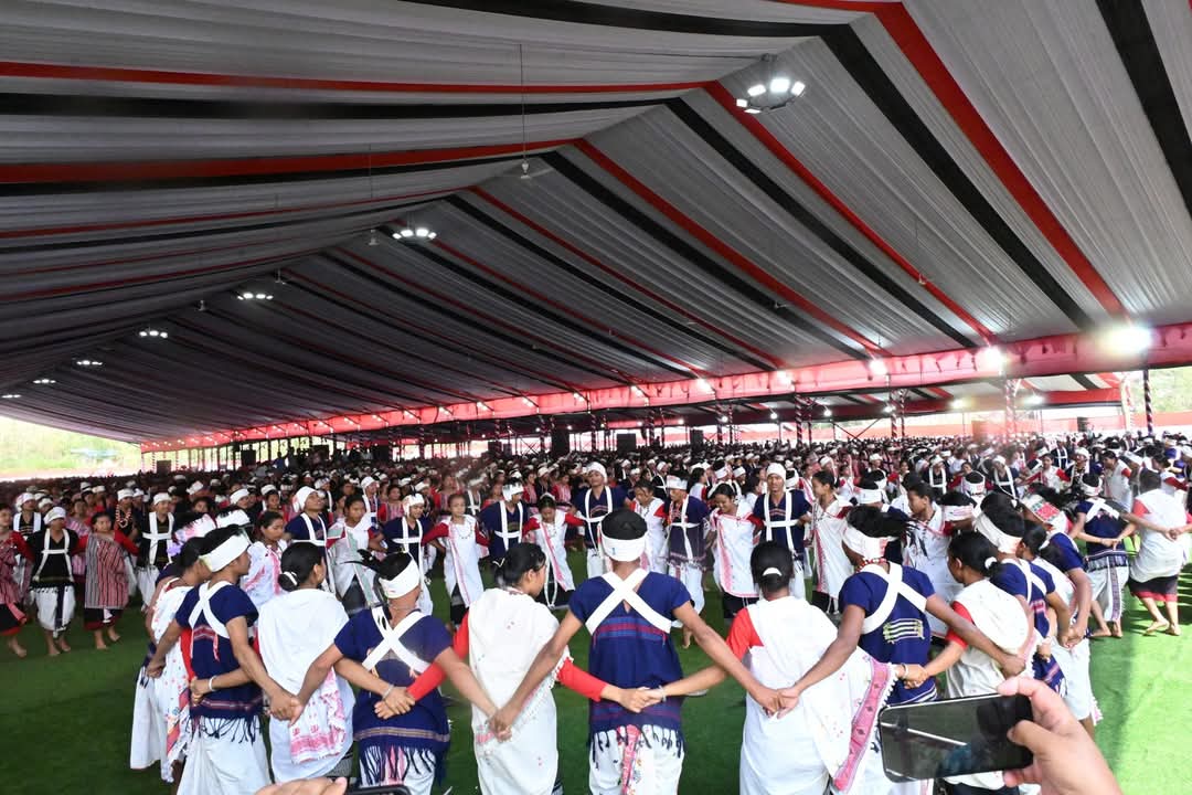 TuliramRonghang's tweet image. #NIM ISI NING ISI
#HEM HEM ARNAM
#HEMPHU ARNAM
#SIRKEP SIRKEP SIRKEP

It fills me with pride to say that we Karbis stand all with a complete identity rooted in our own language, vibrant customs and traditions, and our unique faith. We believe in the supreme being, &quot;Hemphu Arnam&quot;…