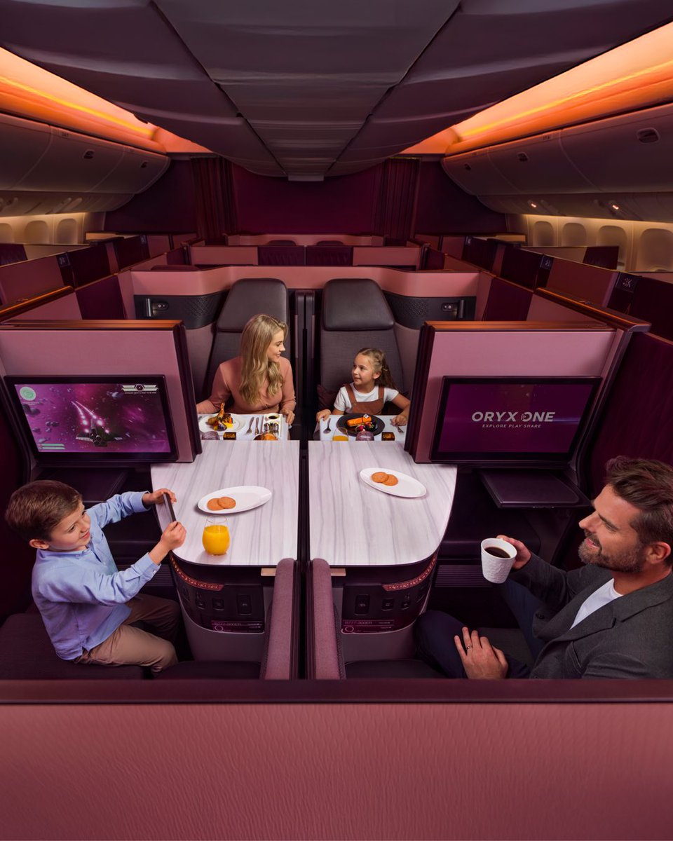 Qatar Airways tweet media