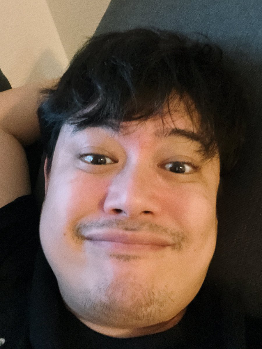 よっちゃんページ ワシ、本日誕生日で40歳になったの 人生の折り返し地点じゃな。 特に何