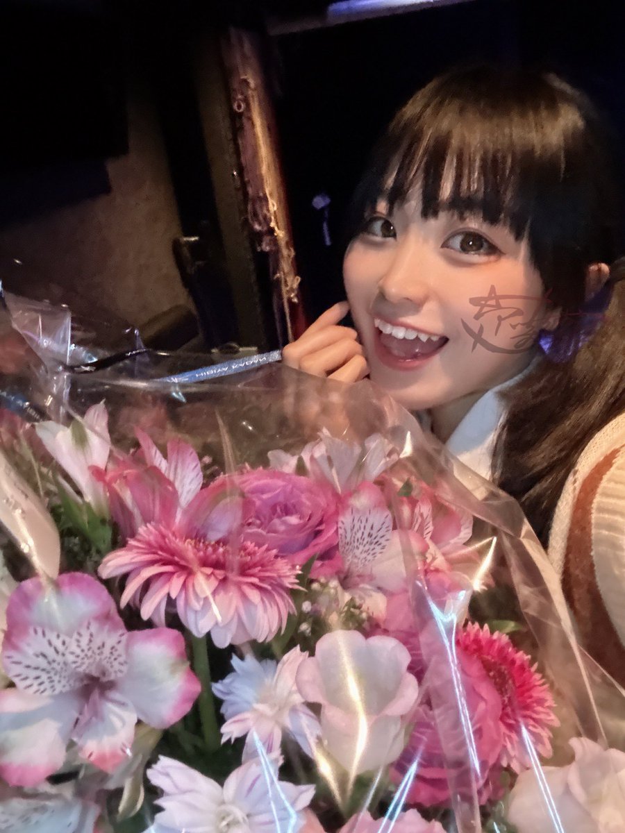 御崎 紗羅 🧸🥀 Curiouss @4月13日DVD発売記念イベント (@misakisara) on Twitter photo 紗羅in ⸜❤︎⸝
今日は鞭を振りたくて持参しているので、紗羅の愛の鞭受けてください🧸✨
M男デーといっても、S男性、M女性、飲み手さんも大歓迎ですよ!
良き週末の夜にしましょう🌙
<a href="/curiouss0712/">Fetish Bar Curiouss -フェティッシュ バー キュリオス-</a>
<a href="/Curiouss_0906/">Curiouss-イベント&出勤&来店予告-</a> 紗羅in ⸜❤︎⸝
今日は鞭を振りたくて持参しているので、紗羅の愛の鞭受けてください🧸✨
M男デーといっても、S男性、M女性、飲み手さんも大歓迎ですよ!
良き週末の夜にしましょう🌙
<a href="/curiouss0712/">Fetish Bar Curiouss -フェティッシュ バー キュリオス-</a>
<a href="/Curiouss_0906/">Curiouss-イベント&出勤&来店予告-</a>
