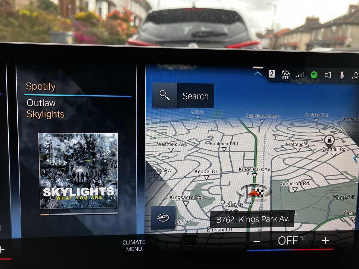 Parked up in Glasgow for Scottish Cup Semi Aberdeen v Hearts. COYR. Stand Free <a href="/SkylightsYRA/">Skylights</a>