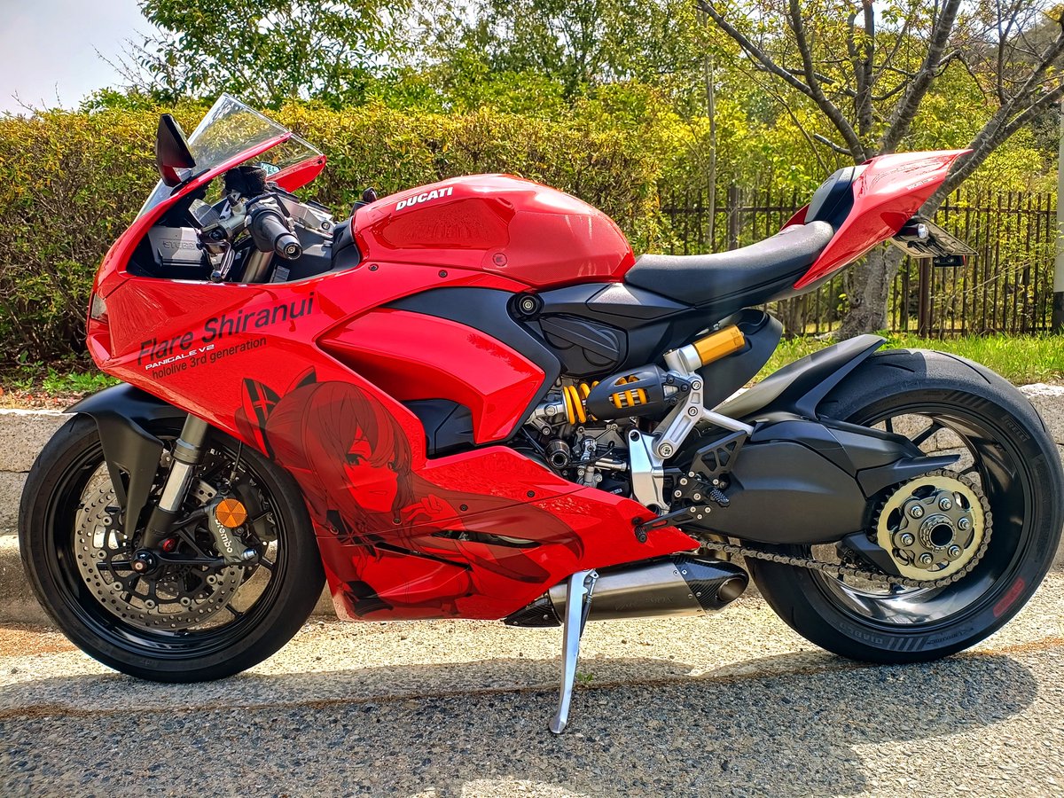 yottyaka3116T's tweet image. Panigale V2 × 不知火フレア

イラスト:ごれ様
施工:リアルグラフィック様

#hololive
#不知火フレア
#DUCATI
#VANDEMON
#rizoma
#AELLA
#dbrace
#motocrazy
