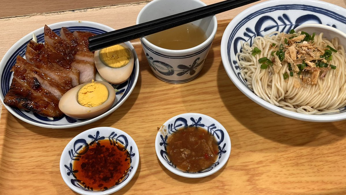 RaccoonDojo's tweet photo. #大埔 #良店 #滷水 榕基滷水1992
#TaiPo #YellowEconomicCircle Yung Kee 1992
榕基豬頸肉世一 #留港消費
The glazed pork neck is so good #SupportLocalEconomy https://t.co/H4aZtJg1Xw